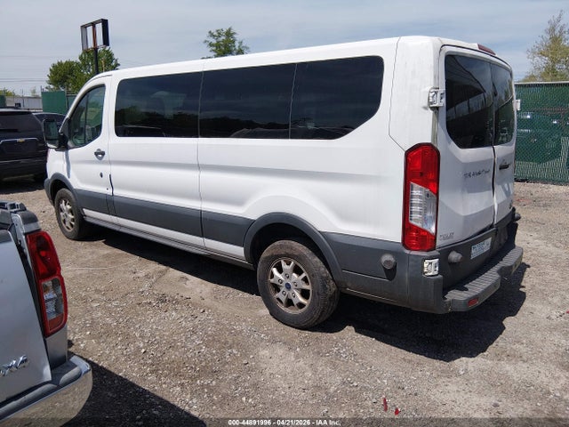 44891996 :رقم المزاد ، 1FBZX2YM0FKA55460 vin ، 2015 Ford Transit-350 Xlt مزاد بيع