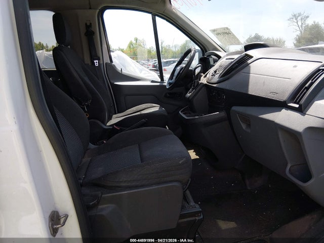 44891996 :رقم المزاد ، 1FBZX2YM0FKA55460 vin ، 2015 Ford Transit-350 Xlt مزاد بيع