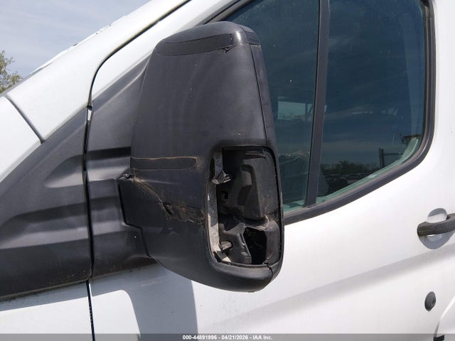 44891996 :رقم المزاد ، 1FBZX2YM0FKA55460 vin ، 2015 Ford Transit-350 Xlt مزاد بيع