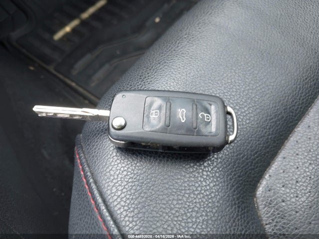 44892028 :رقم المزاد ، 3VW4A7AJ6DM241107 vin ، 2013 Volkswagen Jetta Gli Autobahn مزاد بيع