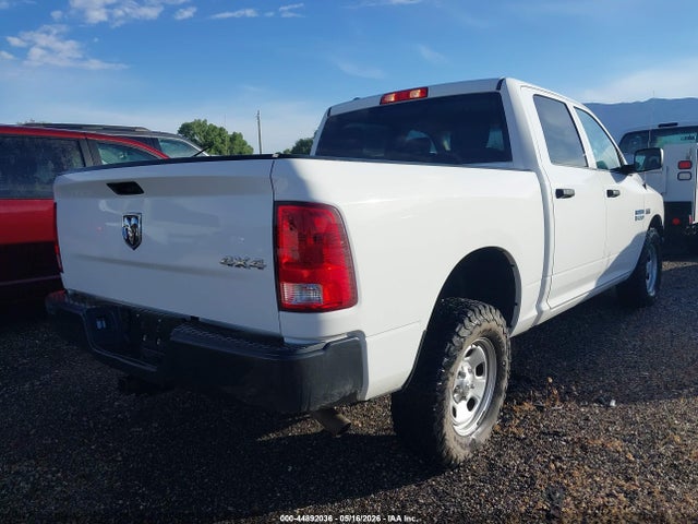 1C6RR7KT6JS289556 RAM 1500 Tradesman 4x4 5&#039;7 Box
