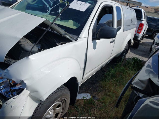 Nissan FRONTIER S 2018 1N6BD0CT8JN739587 Image 2