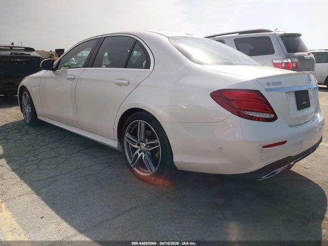 44892066 :رقم المزاد ، WDDZF4JB4HA051316 vin ، 2017 Mercedes-benz E 300 مزاد بيع