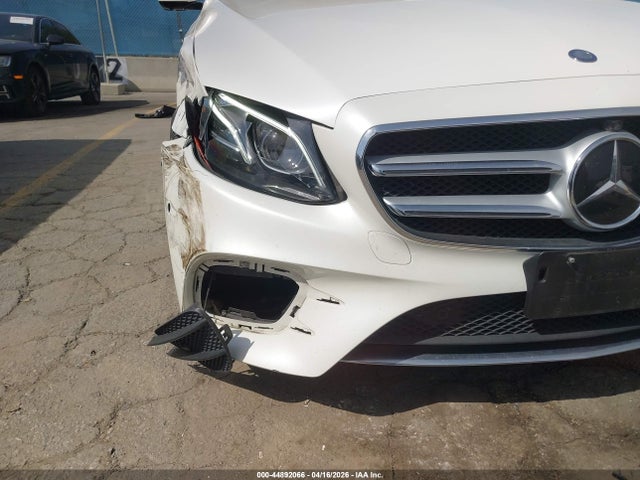 44892066 :رقم المزاد ، WDDZF4JB4HA051316 vin ، 2017 Mercedes-benz E 300 مزاد بيع