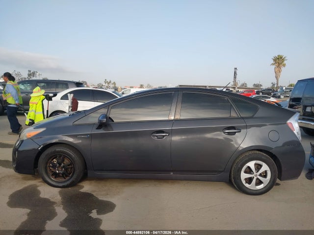 Toyota Prius Two 2015 JTDKN3DU4F0406767 Image 14