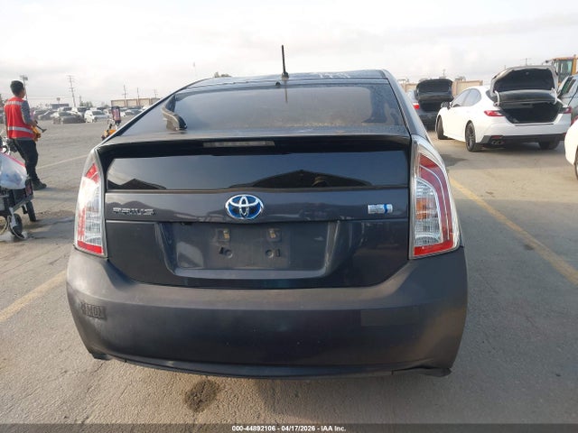 Toyota Prius Two 2015 JTDKN3DU4F0406767 Image 16