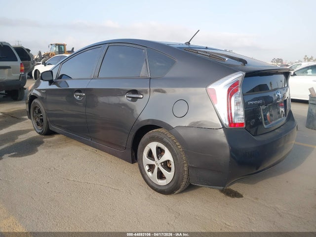 Toyota Prius Two 2015 JTDKN3DU4F0406767 Image 3