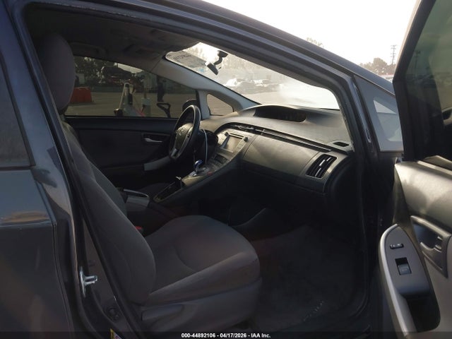 Toyota Prius Two 2015 JTDKN3DU4F0406767 Image 5