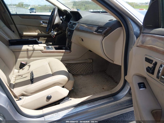 44892123 :رقم المزاد ، WDDHF8HBXBA494876 vin ، 2011 Mercedes-benz E 350 4matic مزاد بيع