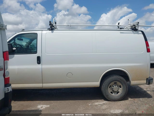 Chevrolet Express 2500 Work Van 2019 1GCWGAFP7K1282277 Image 14