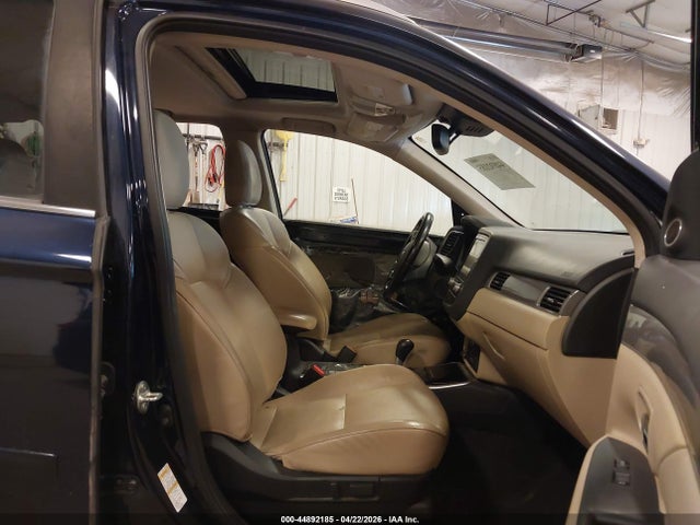 44892185 :رقم المزاد ، JA4AZ3A38LZ013240 vin ، 2020 Mitsubishi Outlander Sel 2.4 S-awc مزاد بيع