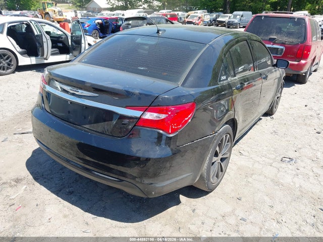 44892198 :رقم المزاد ، 1C3CCBBB6DN595836 vin ، 2013 Chrysler 200 Touring مزاد بيع