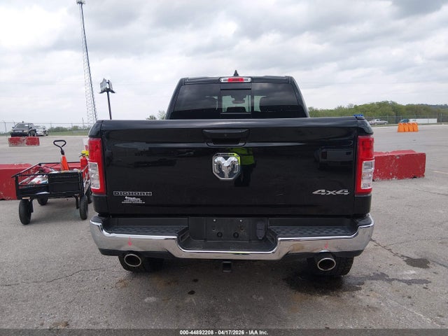 44892208 :رقم المزاد ، 1C6SRFMT3NN242434 vin ، 2022 Ram 1500 Big Horn  4x4 6'4 Box مزاد بيع