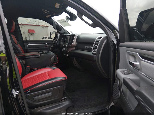 44892208 :رقم المزاد ، 1C6SRFMT3NN242434 vin ، 2022 Ram 1500 Big Horn  4x4 6'4 Box مزاد بيع