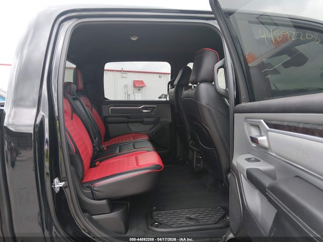 44892208 :رقم المزاد ، 1C6SRFMT3NN242434 vin ، 2022 Ram 1500 Big Horn  4x4 6'4 Box مزاد بيع