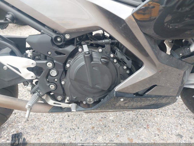 2021 Kawasaki Ex400 მანქანა იყიდება აუქციონზე, vin: JKAEXKG19MDAD1248, აუქციონის ნომერი: 44892220