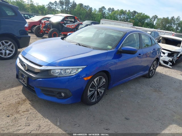 Honda Civic Ex-t 2018 JHMFC1F38JX002661 Image 2