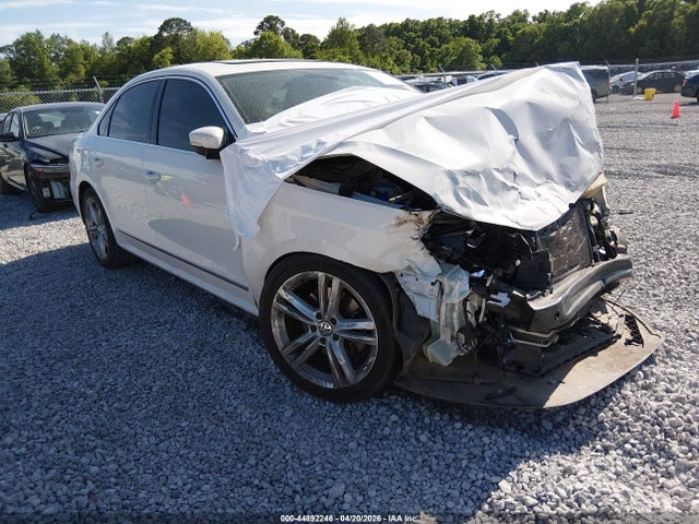 Продаж на аукціоні авто 2014 Volkswagen Passat 2.0l Tdi Sel Premium, vin: 1VWCN7A39EC114744, номер лоту: 44892246