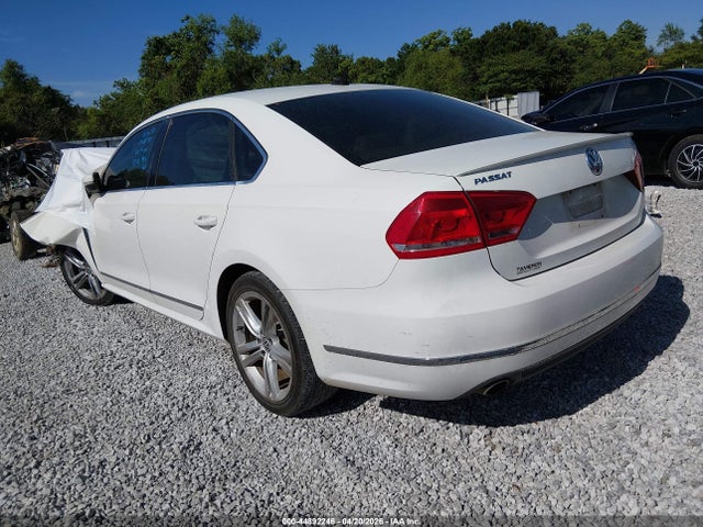 Продаж на аукціоні авто 2014 Volkswagen Passat 2.0l Tdi Sel Premium, vin: 1VWCN7A39EC114744, номер лоту: 44892246