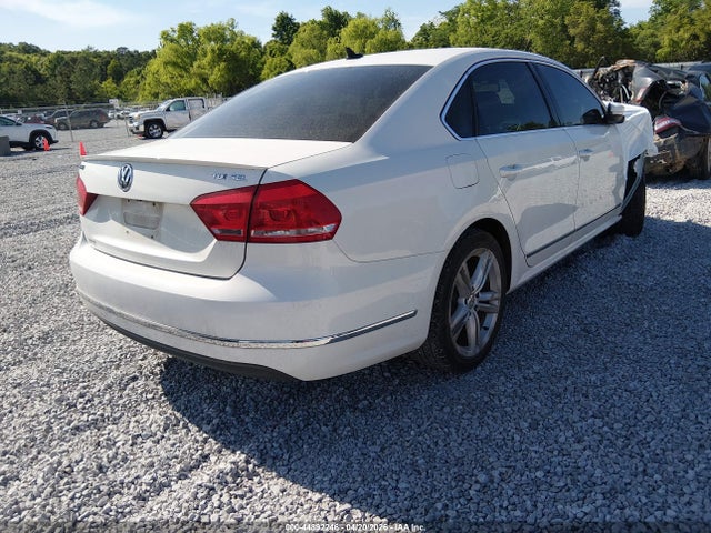 Продаж на аукціоні авто 2014 Volkswagen Passat 2.0l Tdi Sel Premium, vin: 1VWCN7A39EC114744, номер лоту: 44892246