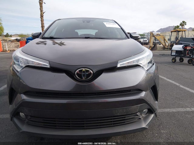 NMTKHMBX8JR016365 Toyota C-hr Xle Premium