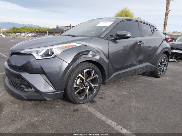 NMTKHMBX8JR016365 Toyota C-hr Xle Premium