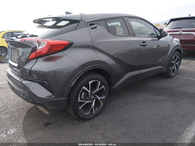 NMTKHMBX8JR016365 Toyota C-hr Xle Premium