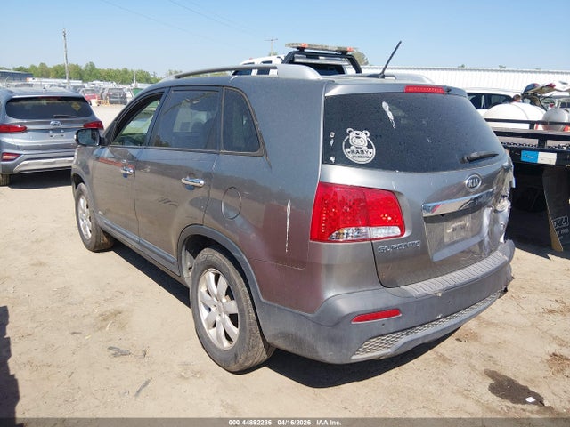 2011 Kia Sorento Lx მანქანა იყიდება აუქციონზე, vin: 5XYKTCA14BG156466, აუქციონის ნომერი: 44892286