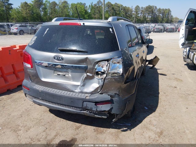 2011 Kia Sorento Lx მანქანა იყიდება აუქციონზე, vin: 5XYKTCA14BG156466, აუქციონის ნომერი: 44892286