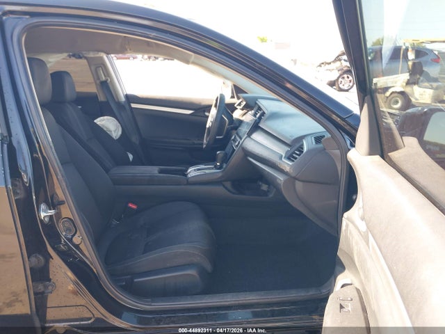 2HGFC2F51JH557384 Honda Civic Lx