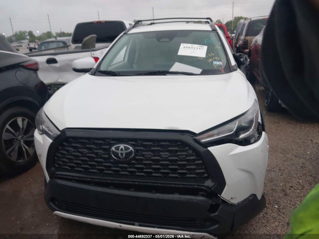 44892337 :رقم المزاد ، 7MUCAAAG3PV046608 vin ، 2023 Toyota Corolla Cross Le مزاد بيع