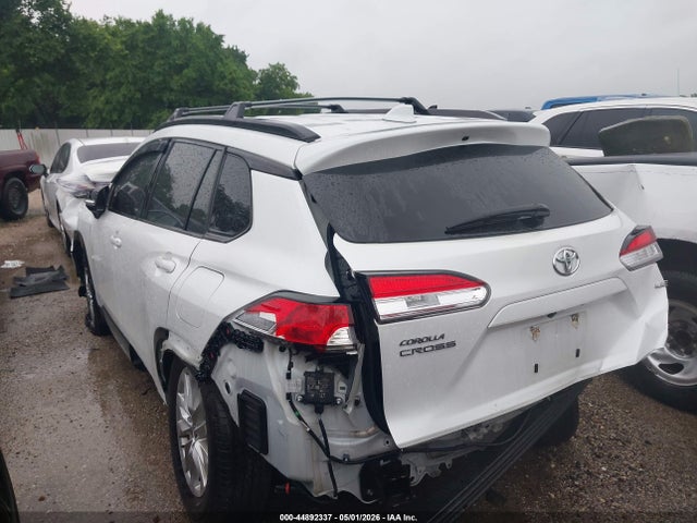 44892337 :رقم المزاد ، 7MUCAAAG3PV046608 vin ، 2023 Toyota Corolla Cross Le مزاد بيع