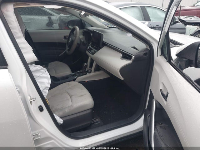 44892337 :رقم المزاد ، 7MUCAAAG3PV046608 vin ، 2023 Toyota Corolla Cross Le مزاد بيع