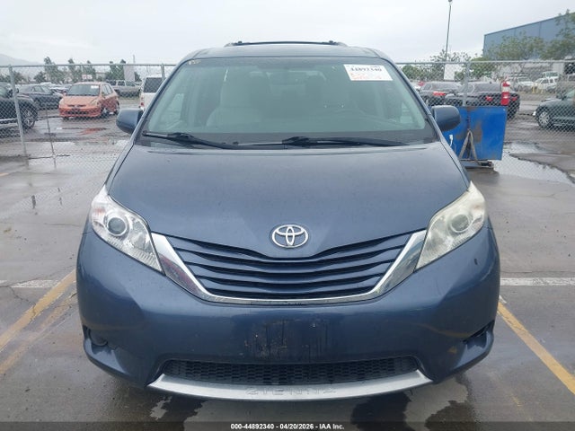 5TDKK3DC6FS674779 Toyota Sienna Le 8 Passenger