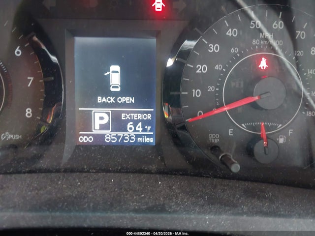 5TDKK3DC6FS674779 Toyota Sienna Le 8 Passenger