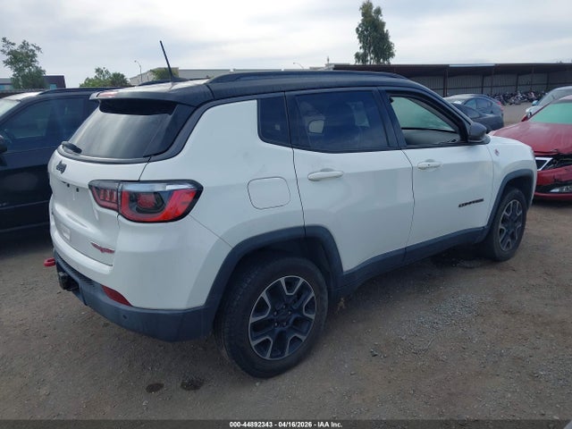 3C4NJDDB3JT480173 Jeep Compass Trailhawk 4x4