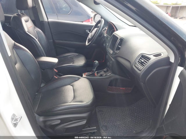 3C4NJDDB3JT480173 Jeep Compass Trailhawk 4x4