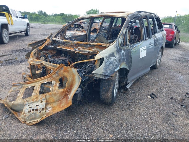 Aukcja sprzedaży 2017 Toyota Sienna Xle 8 Passenger, vin: 5TDYZ3DC2HS887995, numer aukcji: 44892358