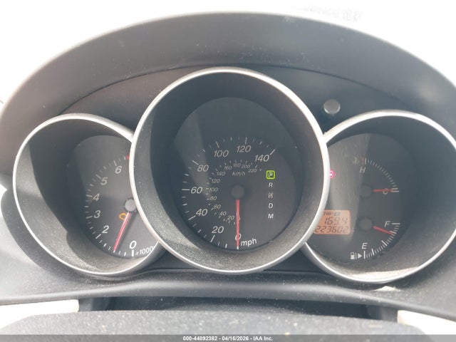 44892382 :رقم المزاد ، JM1BK12F041187587 vin ، 2004 Mazda Mazda3 I مزاد بيع