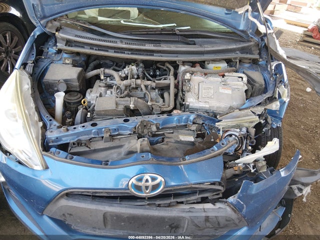 44892396 :رقم المزاد ، JTDKDTB34H1593423 vin ، 2017 Toyota Prius C Two مزاد بيع