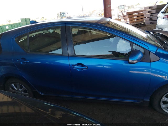 44892396 :رقم المزاد ، JTDKDTB34H1593423 vin ، 2017 Toyota Prius C Two مزاد بيع