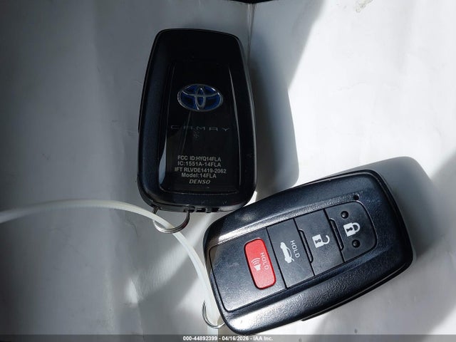 Auction sale of the 2023 Toyota Camry Xse Hybrid, vin: 4T1K31AK4PU055720, lot number: 44892399