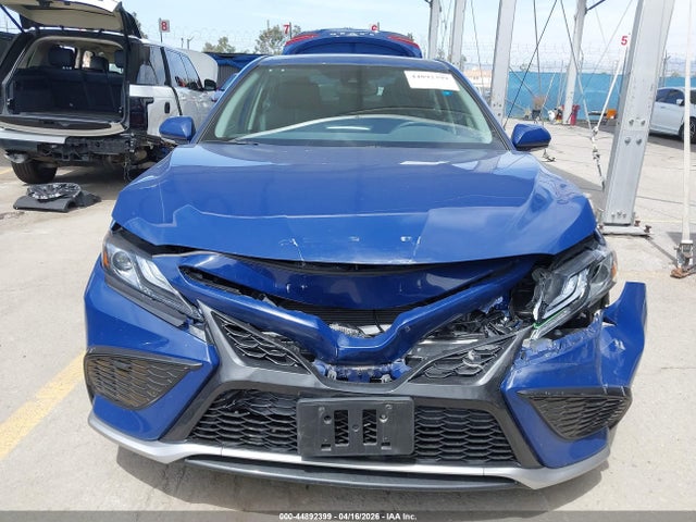 Auction sale of the 2023 Toyota Camry Xse Hybrid, vin: 4T1K31AK4PU055720, lot number: 44892399