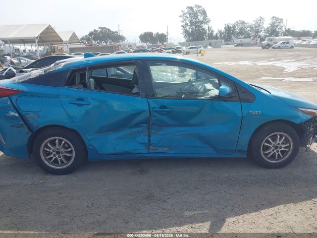 Toyota Prius Prime Premium 2017 JTDKARFP0H3044265 Image 12