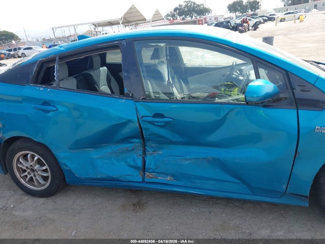 Toyota Prius Prime Premium 2017 JTDKARFP0H3044265 Image 16