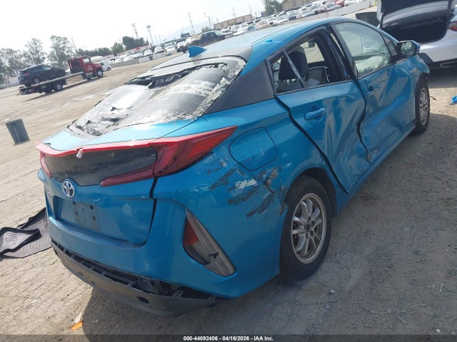 Toyota Prius Prime Premium 2017 JTDKARFP0H3044265 Image 17