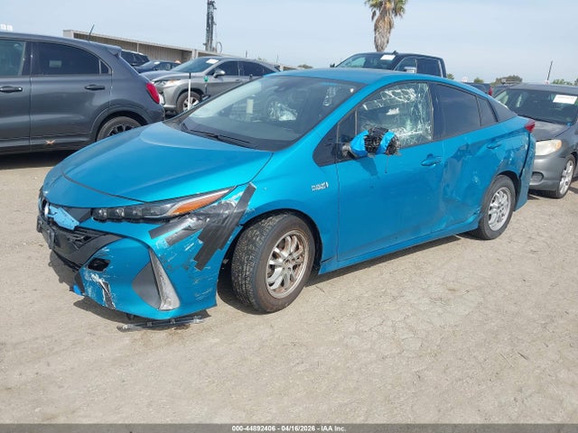 Toyota Prius Prime Premium 2017 JTDKARFP0H3044265 Image 2