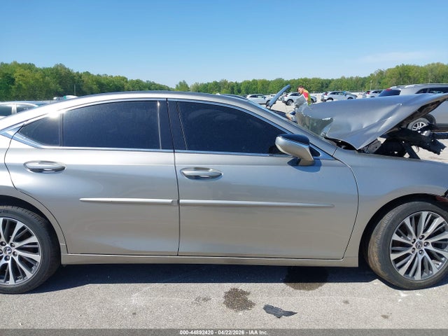 44892420 :رقم المزاد ، 58ADZ1B18LU057471 vin ، 2020 Lexus Es 350 مزاد بيع