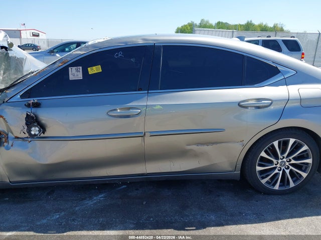 44892420 :رقم المزاد ، 58ADZ1B18LU057471 vin ، 2020 Lexus Es 350 مزاد بيع