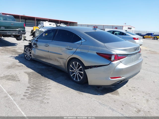 44892420 :رقم المزاد ، 58ADZ1B18LU057471 vin ، 2020 Lexus Es 350 مزاد بيع